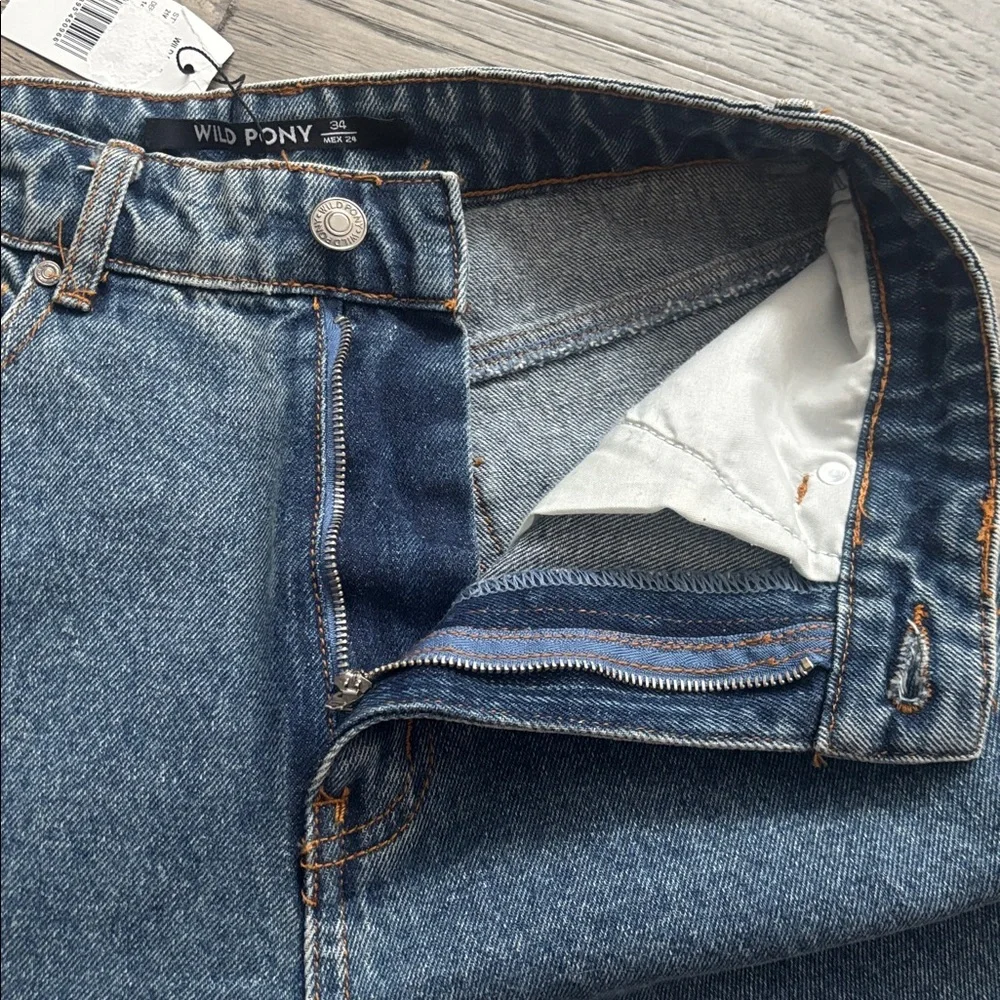 Wild Pony | NWT High-Rise Straight Leg Jeans - Light Blue Mom Jean Size 34 - Picture 9 of 13